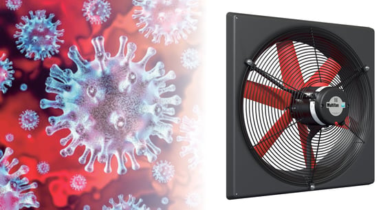 Primer plano del coronavirus a la izquierda y de un ventilador rojo y negro a la derecha.